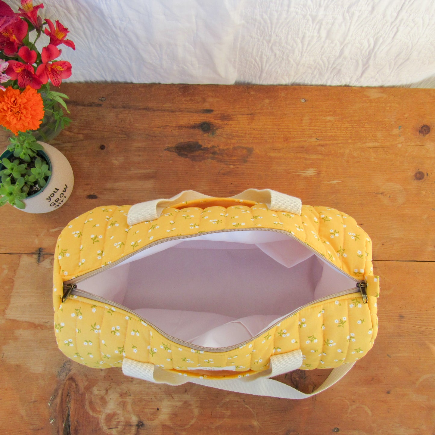 Buttercup quilted duffelbag