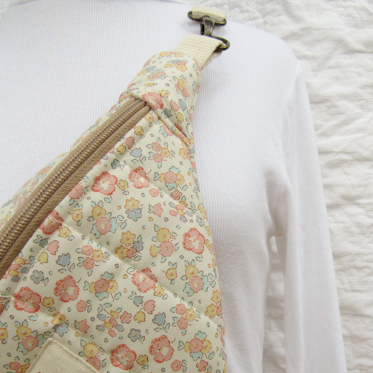 Coastal flowers moonbag