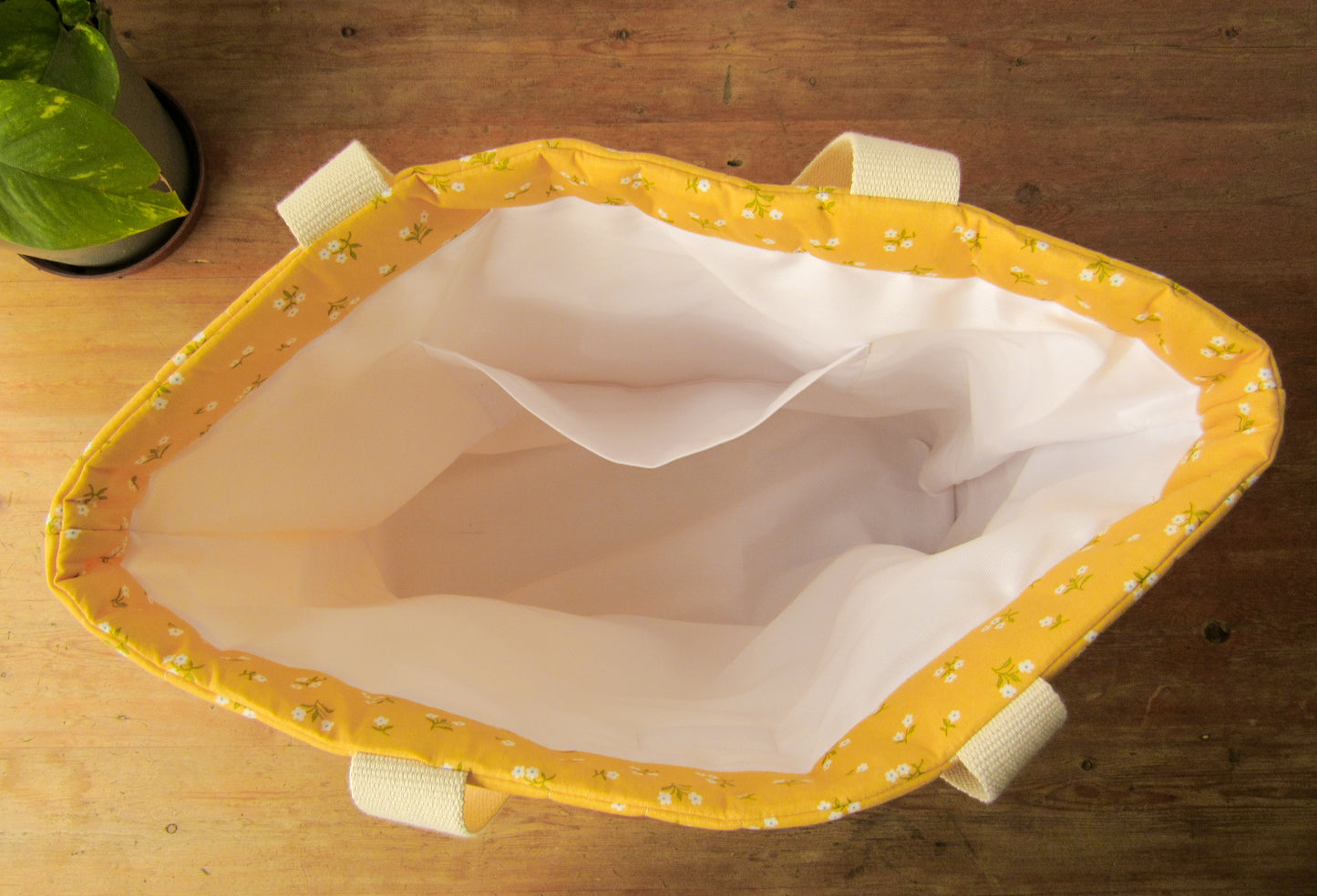 Buttercup quilted totebag