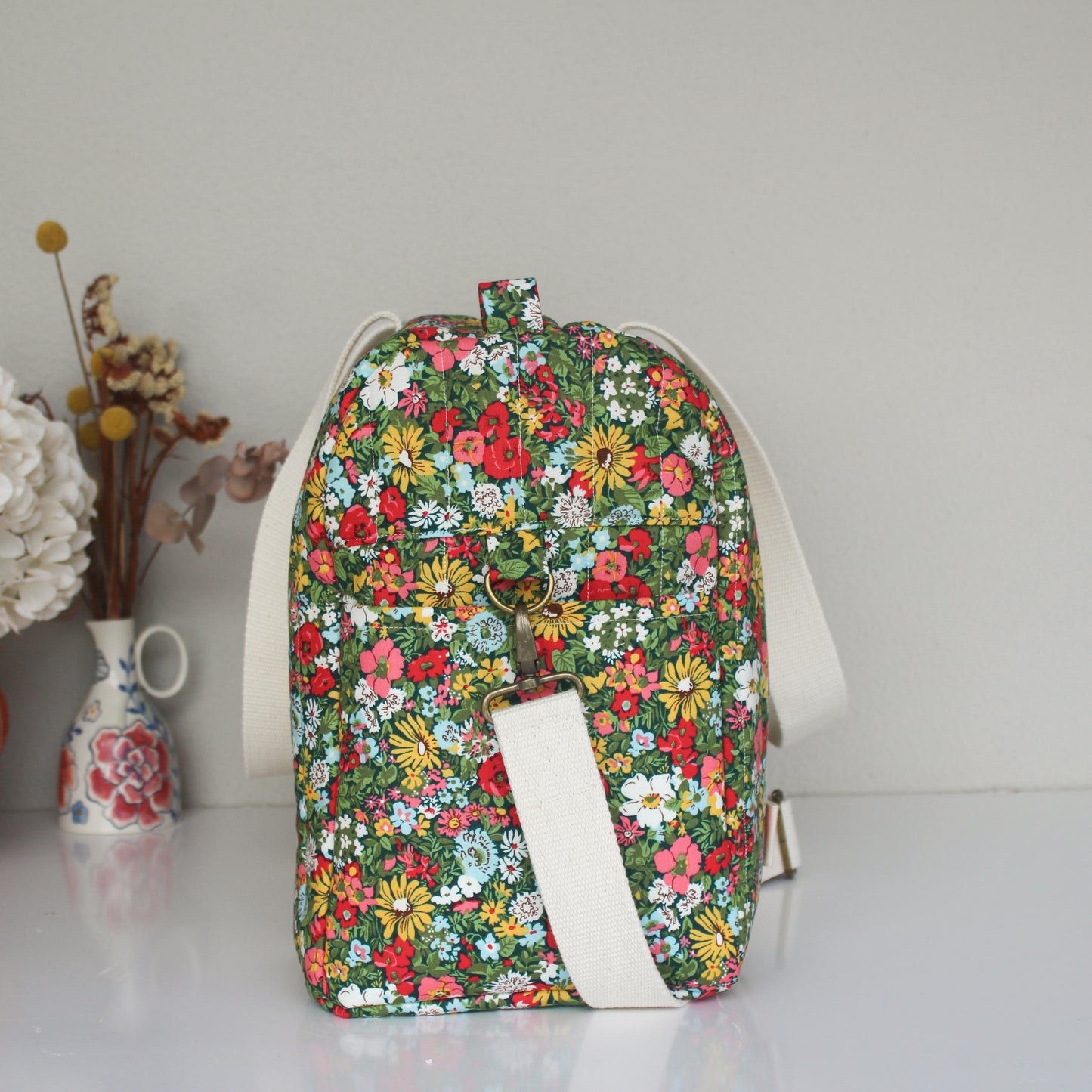 Green meadows quilted duffelbag