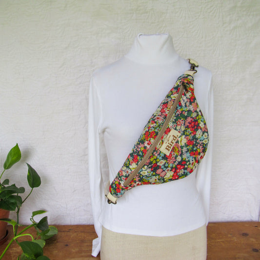 Meadow moonbag