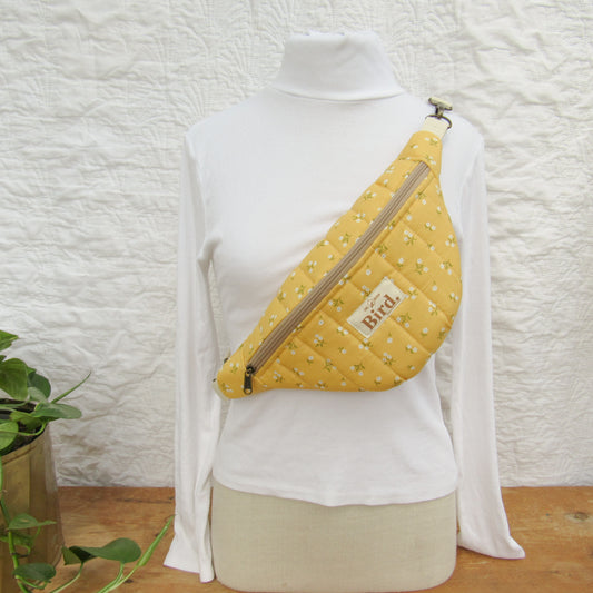 Buttercup moonbag