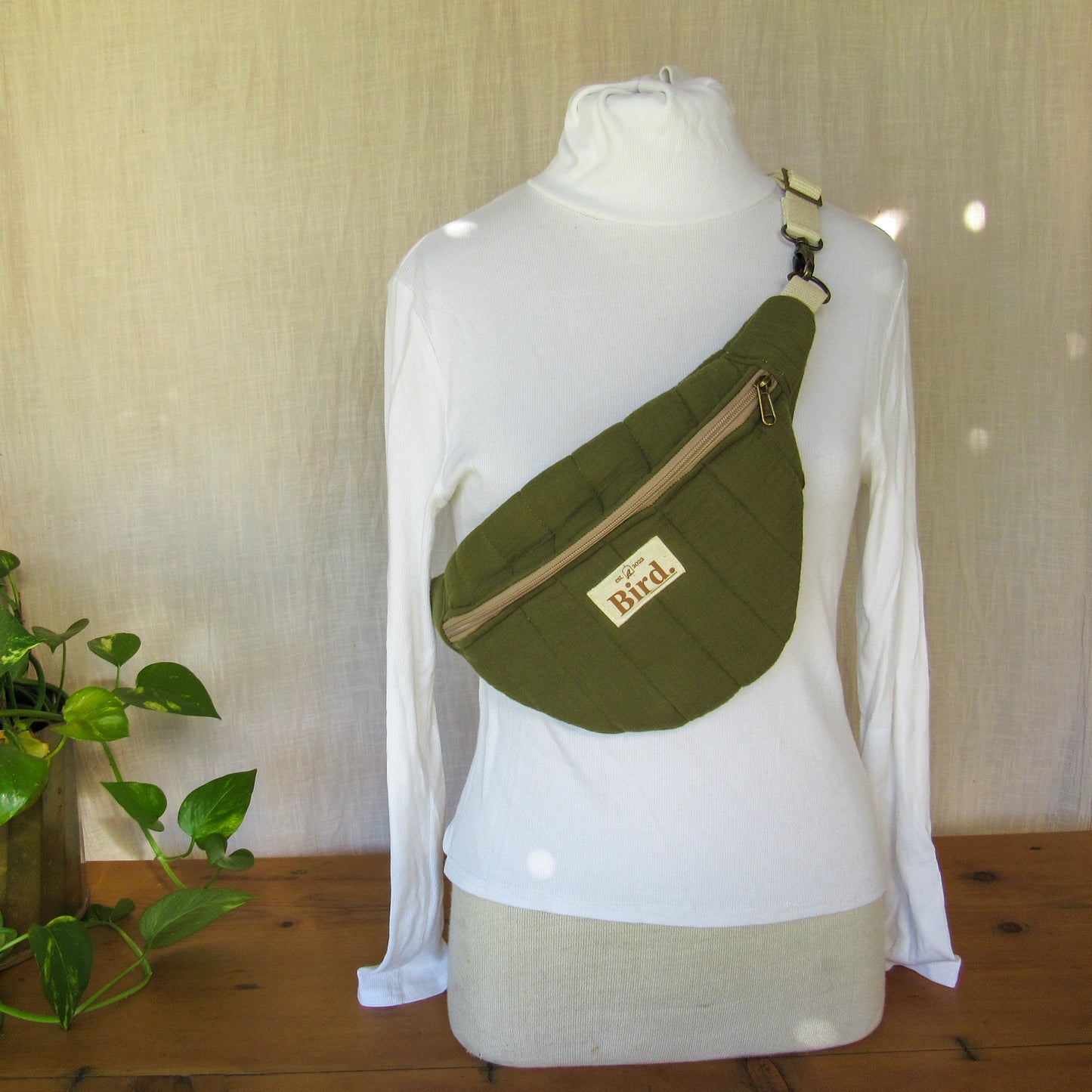 Leah moonbag