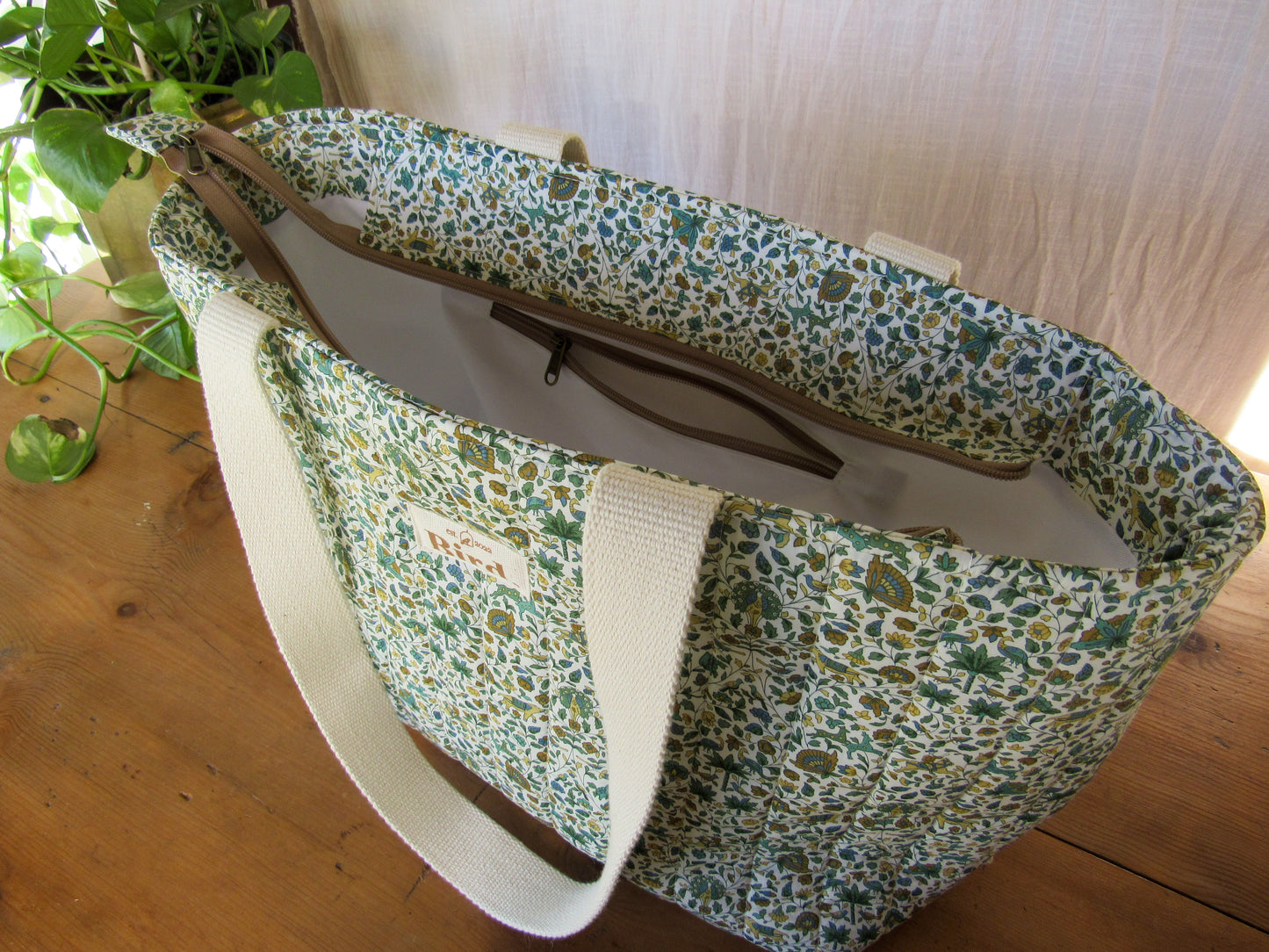 Constance totebag