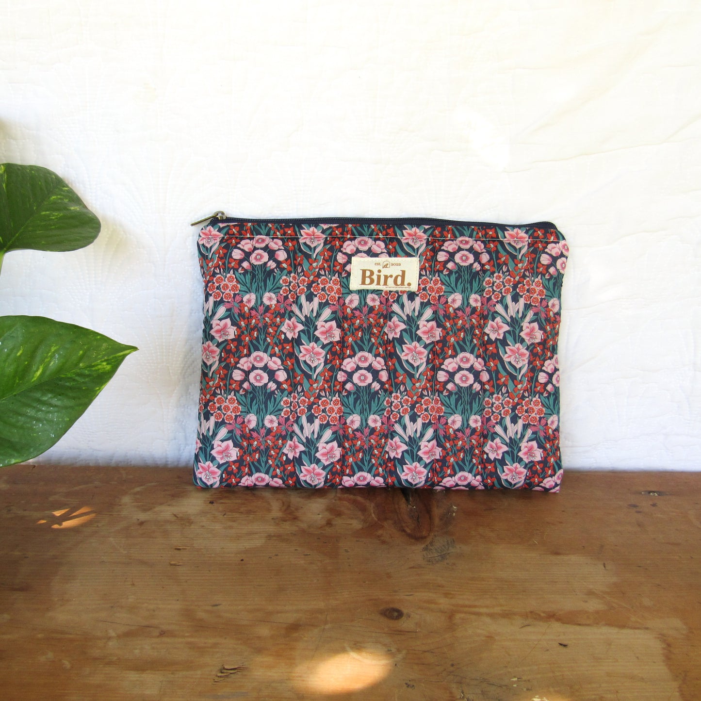 Inez zipper pouch