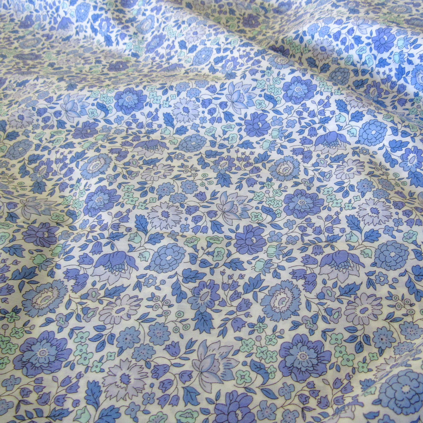 Pick-a-fabric moonbag